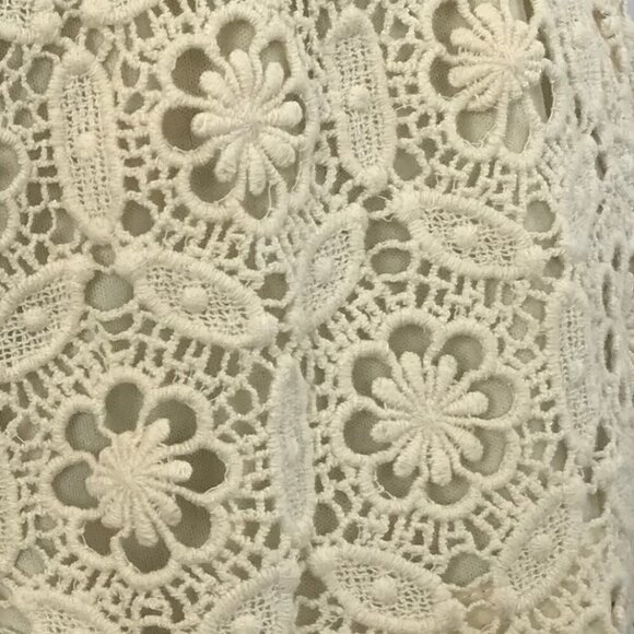 Aeropostale Cream Lace Shorts - Picture 6 of 8